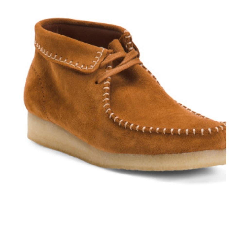 Clarks wallabee suede caramel stitch